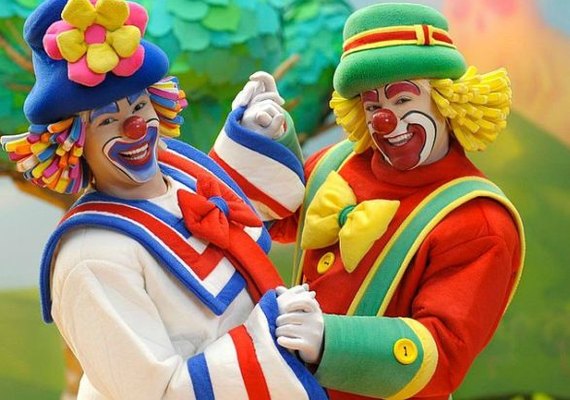 Patati Patatá são proibidos de entrar em estúdio da Globo por falta de comprovante de vacina