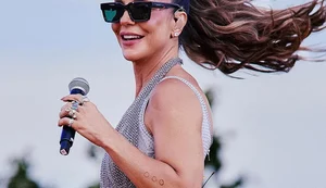 Ivete Sangalo é denunciada ao MP após dançar com criança