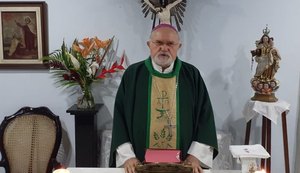 Dom Antônio Muniz esclarece sobre futura retomada das celebrações em Maceió
