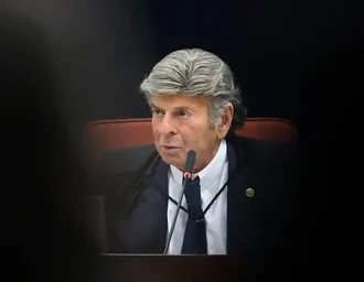 Luiz Fux pede ao Senado posição sobre acessos de Vorcaro e esposa de Moraes