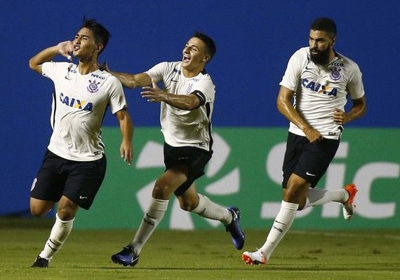 Corinthians vence o Internacional e avança às quartas da Copinha