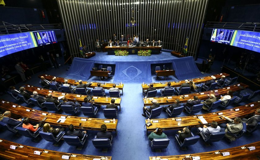 Ministro do STF pede informações a Lira sobre tramitação de MPs