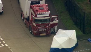 Polícia britânica diz que corpos encontrados em caminhão são de vietnamitas