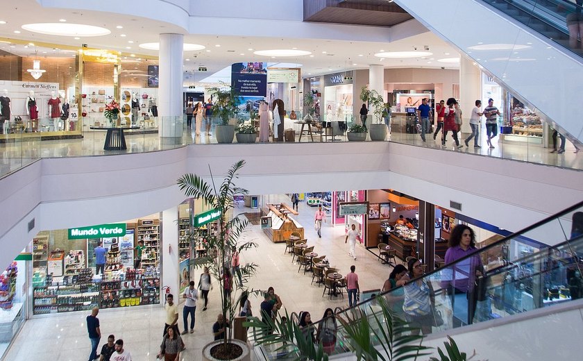 Carnaval muda horários de shoppings e do comércio do Centro de Maceió