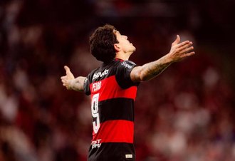 Pedro decide e Flamengo está nas oitavas de final da Libertadores