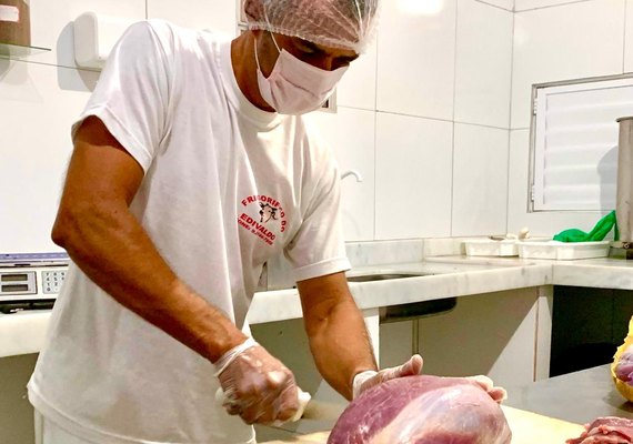 Merenda em Limoeiro será reforçada com carne da agricultura familiar