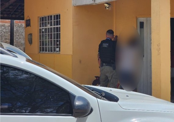 Homem é preso por estupro de vulnerável após se relacionar com menina de 13 anos