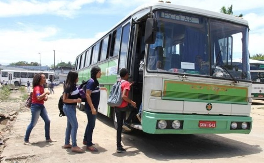 Seduc permite que escolas contratem profissionais para transporte de estudantes