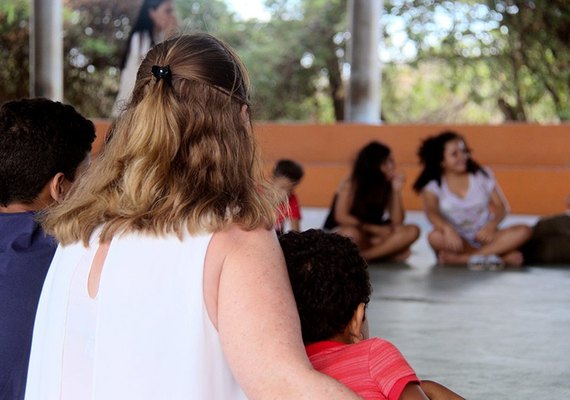 Direito a licença-maternidade para mães adotantes completa 20 anos