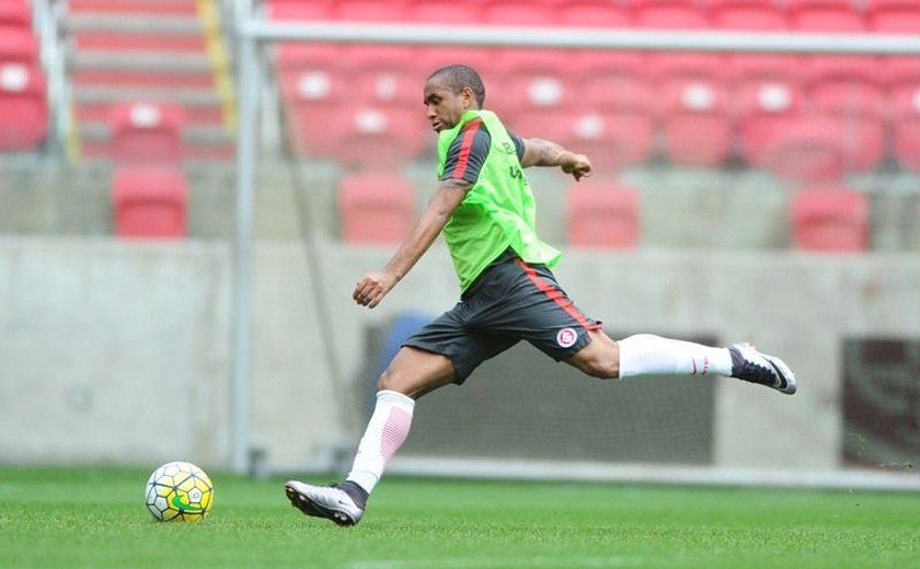 Com time misto, Internacional quer repetir bom futebol contra o Galo