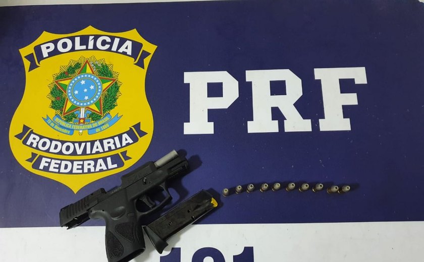 Dois homens foram presos pela PRF na segunda-feira (12) em Alagoas