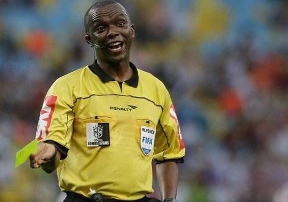Luiz Flávio de Oliveira apita CSA e ASA no jogo de ida das semifinais do Alagoano