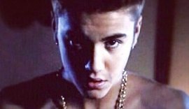 Justin Bieber faz tatuagem e revela desejo de ser uma pessoa melhor no futuro
