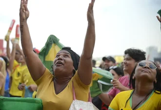 PM reforça a segurança em pontos de concentração de torcedores no Rio