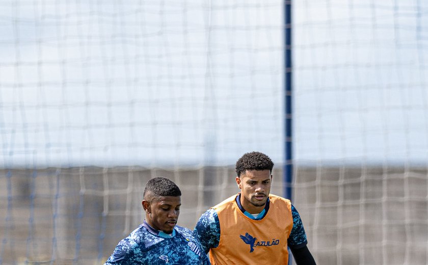 CSA ainda está no mercado da bola buscando reforços para 2026