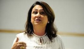 Presidente do PDT diz que Kátia Abreu será vice na chapa de Ciro Gomes