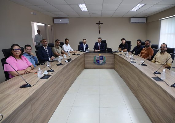 MP/AL e UFAL discutem parceria visando otimização nos serviços tecnológicos