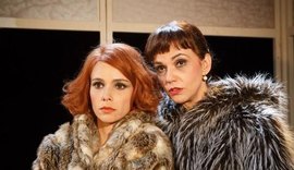 Débora Falabella e Yara de Novaes se apresentam com o premiado espetáculo “Contrações”
