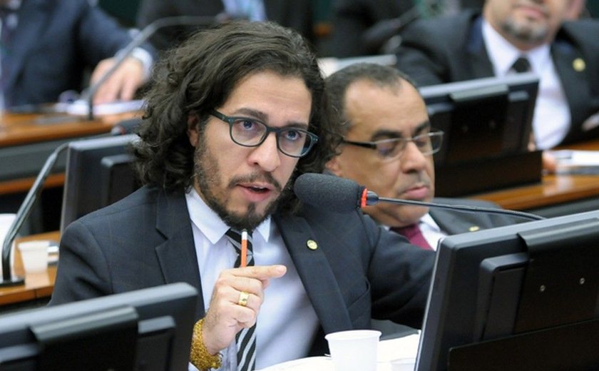 Jean Wyllys decide não tomar posse para novo mandato em razão de ameaças