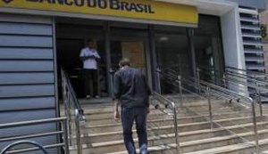 Agências bancárias reabrem até quinta-feira (28) para atendimento ao público