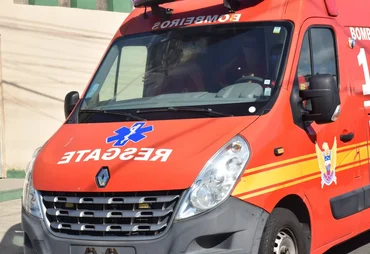 Caminhão derrama chorume na AL-220 e mobiliza Corpo de Bombeiros em Arapiraca