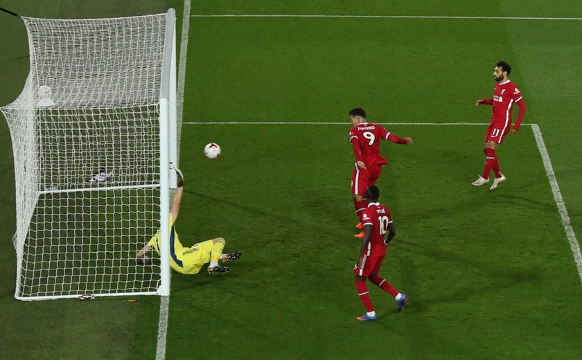 Com gol de Firmino, Liverpool vence o Sheffield de virada e assume a vice-liderança