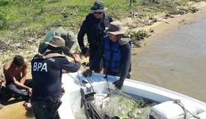 Agentes públicos inspecionam 24 embarcações entre Penedo e Porto Real do Colégio