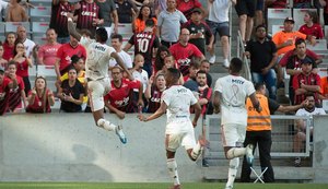 Flamengo passa pelo Athletico na Arena da Baixada e quebra jejum de oito anos