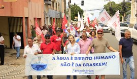 Urbanitários protestam contra entrega da Casal para a iniciativa privada