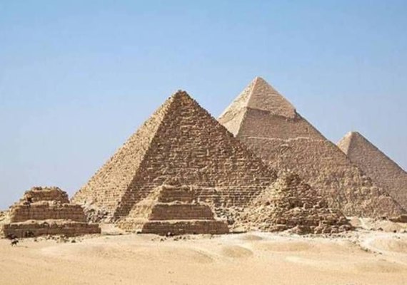 Egito descobre cidade e cemitério de mais de sete mil anos