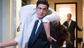 'Pega Pega': Eric faz barraco e leva Luiza à força para suíte