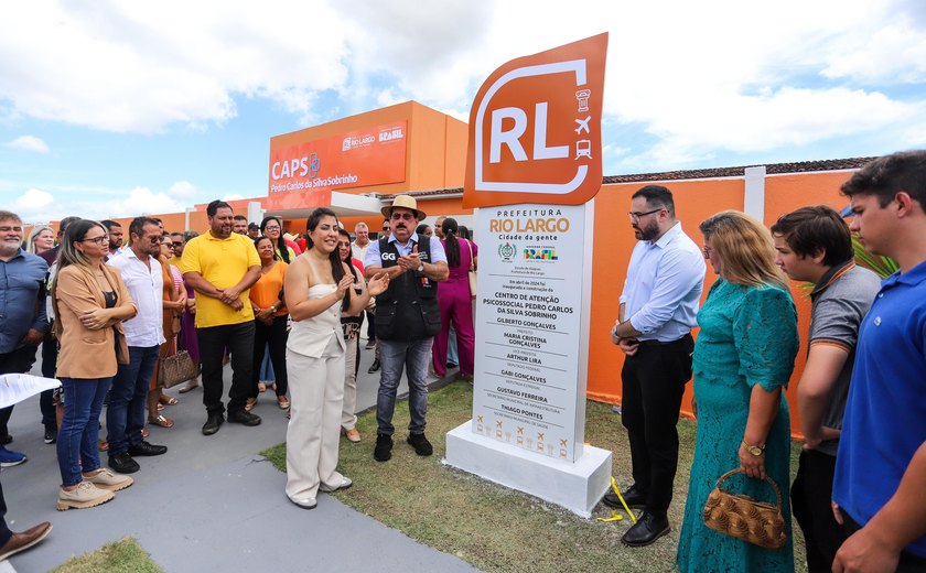 Gilberto Gonçalves realiza entrega do Centro de Atenção Psicossocial AD e Quadra Poliesportiva no Conj. Jarbas Oiticica