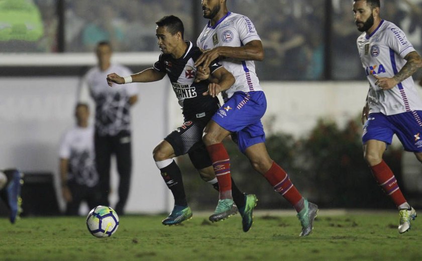 Vasco vence Bahia em São Januário, mas é eliminado