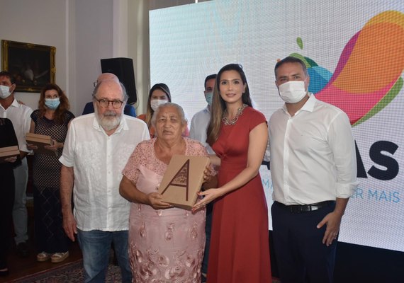 Lançamento de livro faz homenagem aos artistas populares