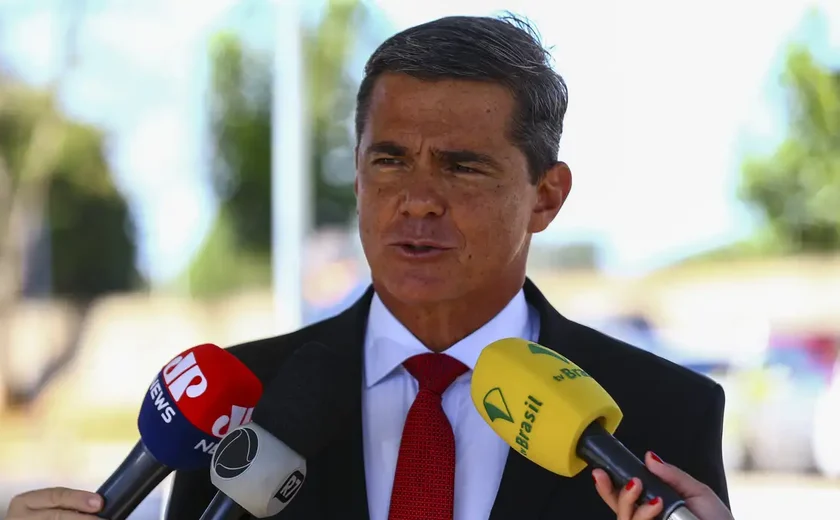 Exército diz ao STF que general pode receber visita íntima na prisão