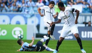 Corinthians passa por teste, vence e se distancia do Grêmio