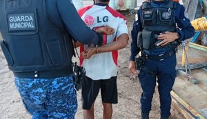 Homem é preso em flagrante por furto de tapumes em obra pública na Pajuçara