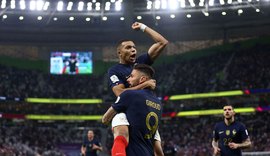 Artilheiros Giroud e Mbappé fazem França avançar às quartas com 3x1 na Polônia