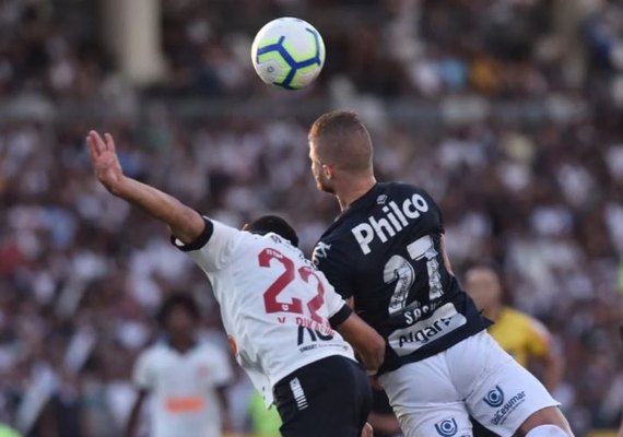 Everson defende pênalti e Santos vence Vasco com um a menos