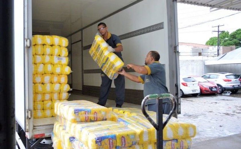 Sesau inicia distribuição de 5,1 milhões de fraldas para os municípios do interior