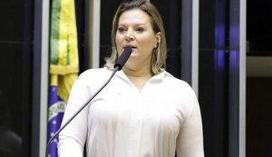 Jair Bolsonaro tira Joice Hasselmann da liderança do governo no Congresso, diz Bezerra