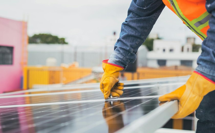 Senai Alagoas oferta curso de projetista para energia solar, segmento em alta no mercado