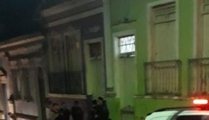 Vídeo mostra material usado em duplo homicídio em Penedo