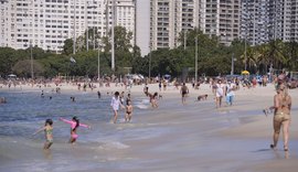 Rio: contra as regras da prefeitura, cariocas se aglomeram nas praias