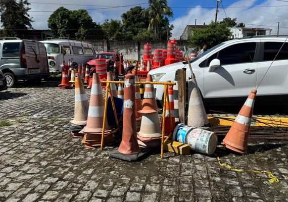 DMTT apreende cones e cavaletes utilizados indevidamente no São João