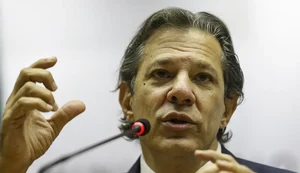 Fernando Haddad pede apoio da Febraban para projetos que tramitam no Congresso