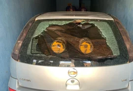 Homem quebra carro e janela da casa do irmão em Coité do Nóia