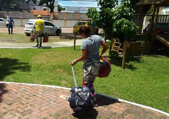 Mulher grávida em situação de rua é encaminhada para abrigo