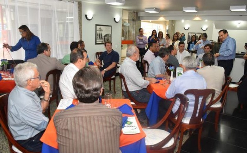Fecomércio de AL promove diálogo entre setor e Frente Parlamentar Municipal