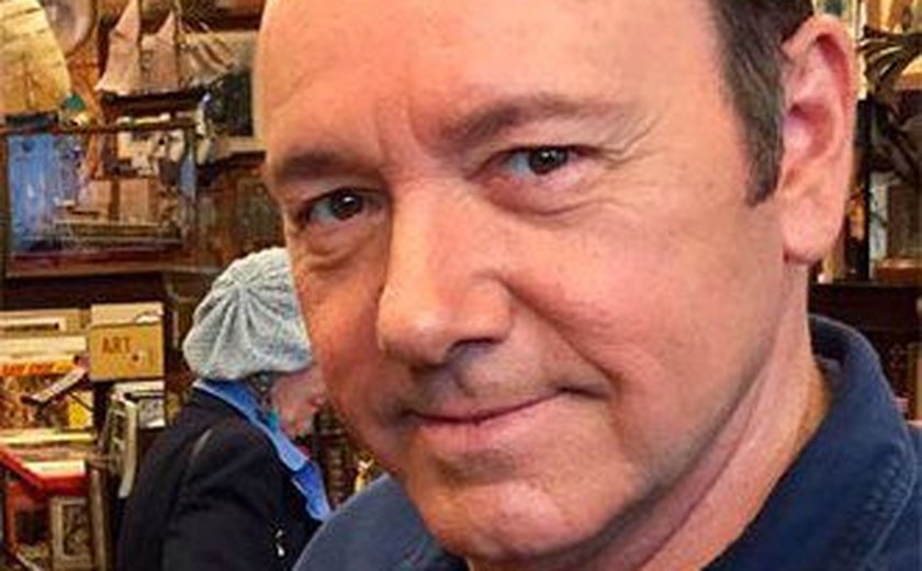 Kevin Spacey se interna em clínica para viciados em sexo